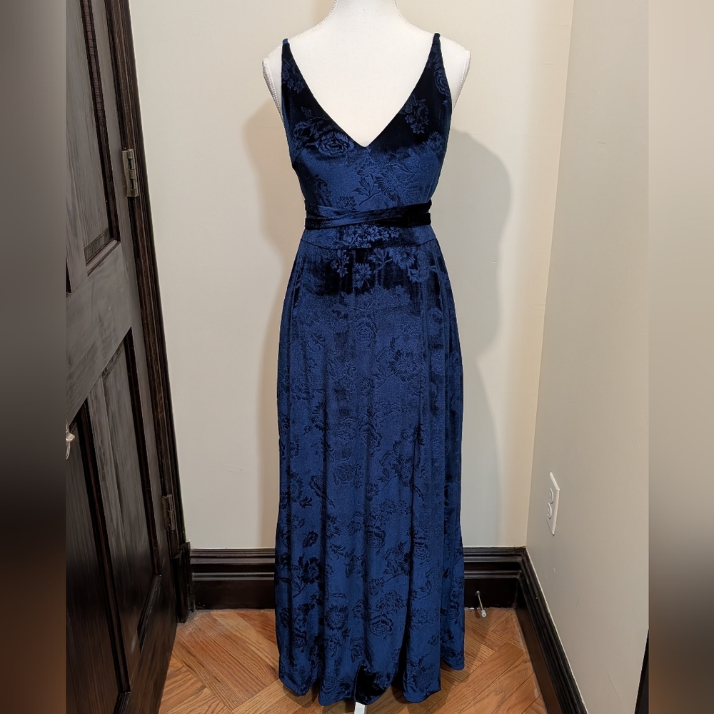 V-Neck Navy Floral Velvet Maxi Dress